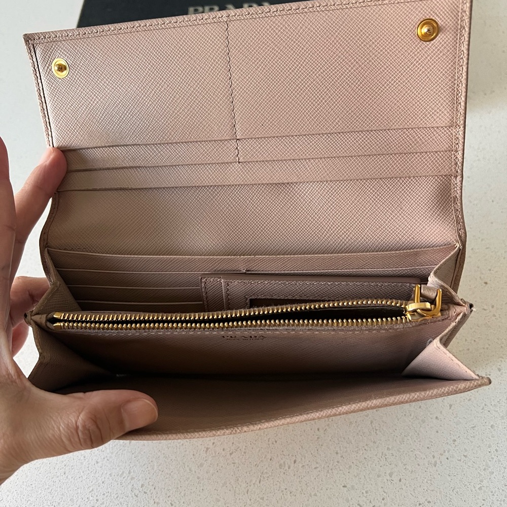 Prada Wallet - Picture 9 of 16